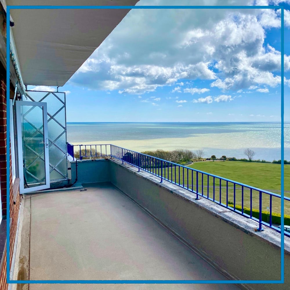 JR-Balcony